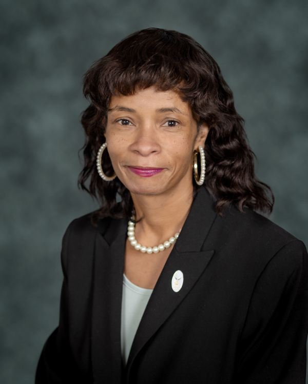 Headshot Jennifer Allen-Thomas